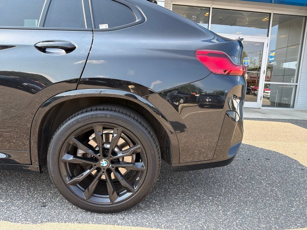 2024 BMW X4 xDrive30i