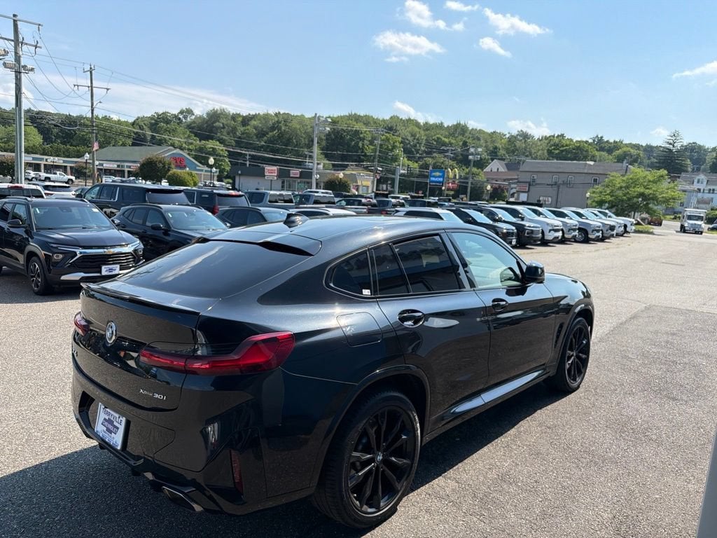2024 BMW X4 xDrive30i