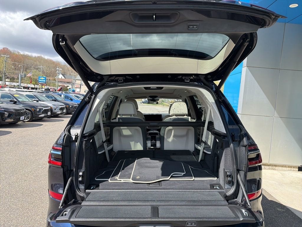 2024 BMW X7 ALPINA XB7