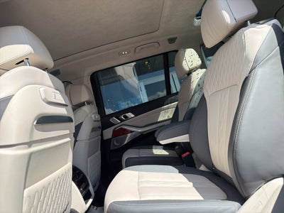 2024 BMW X7 ALPINA XB7