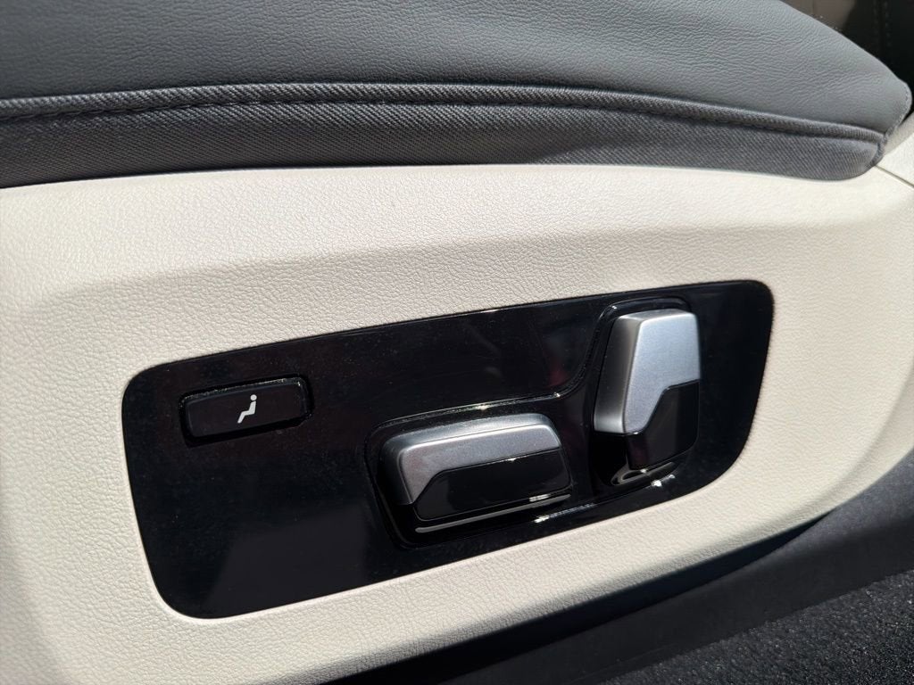2024 BMW X7 ALPINA XB7