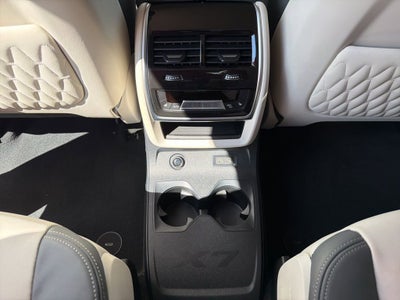 2024 BMW X7 ALPINA XB7