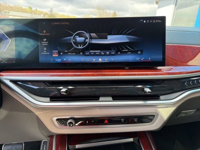 2024 BMW X7 ALPINA XB7