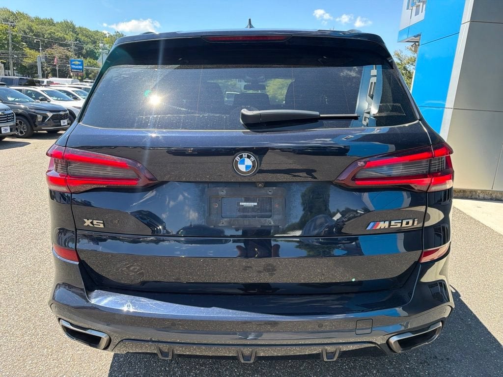 2022 BMW X5 M50i