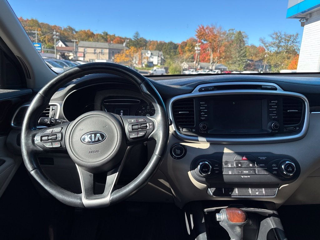 2017 Kia Sorento LX