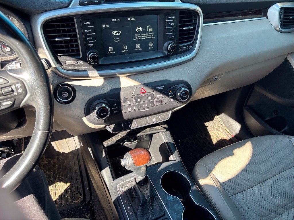 2017 Kia Sorento LX