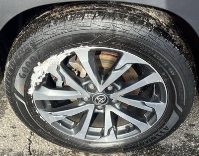 2022 Toyota Corolla Cross XLE