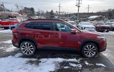 2022 Toyota Corolla Cross XLE