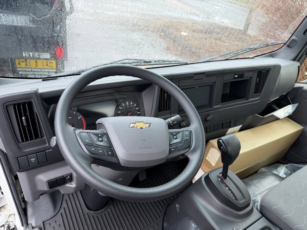 2025 Chevrolet Low Cab Forward 4500 HD Base