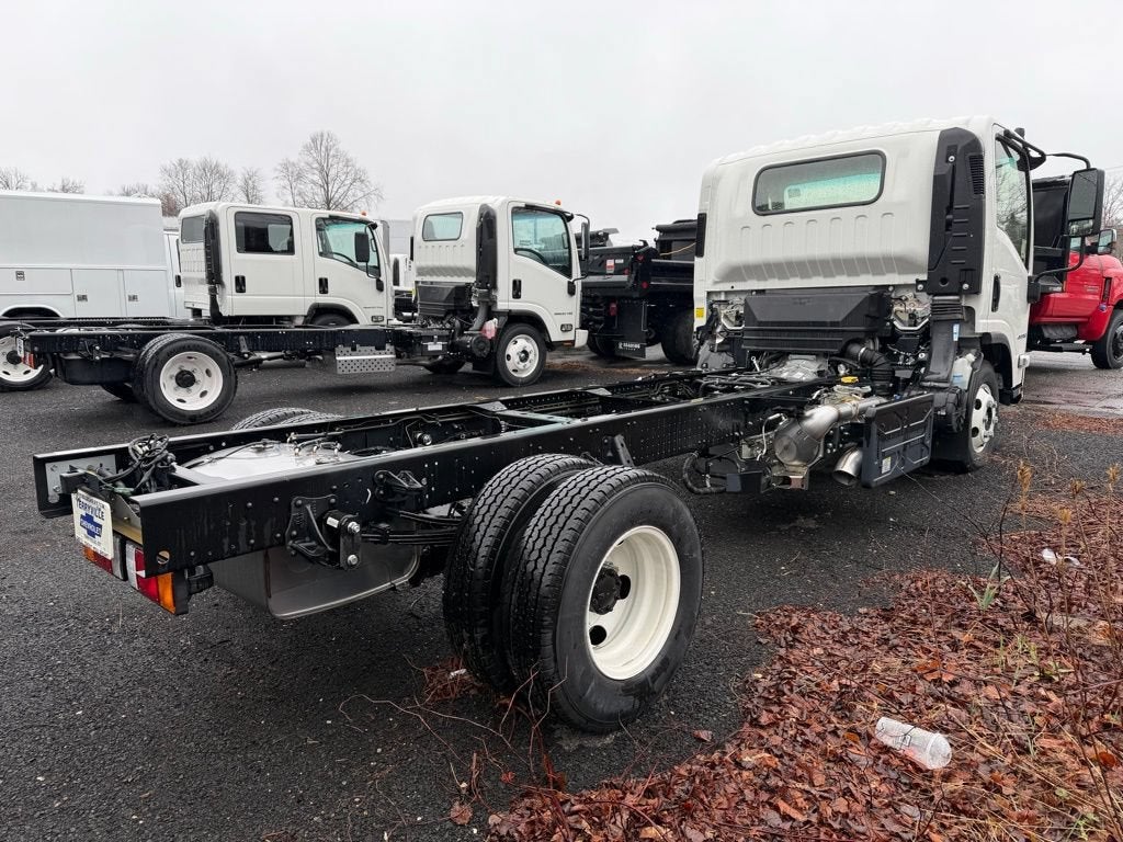 2025 Chevrolet Low Cab Forward 4500 HD Base