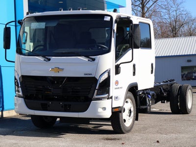 2025 Chevrolet Low Cab Forward 5500 XD Base