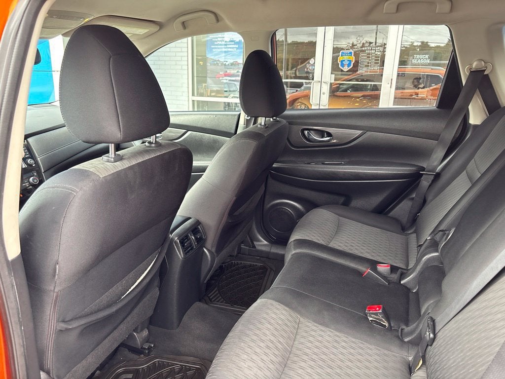 2017 Nissan Rogue SV