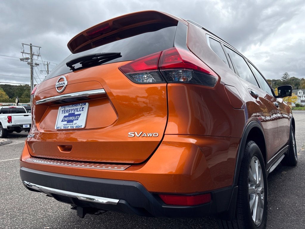 2017 Nissan Rogue SV