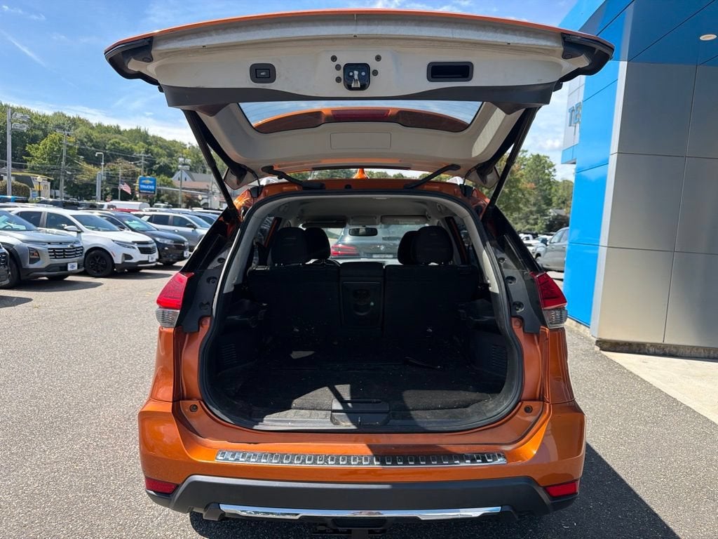 2017 Nissan Rogue SL