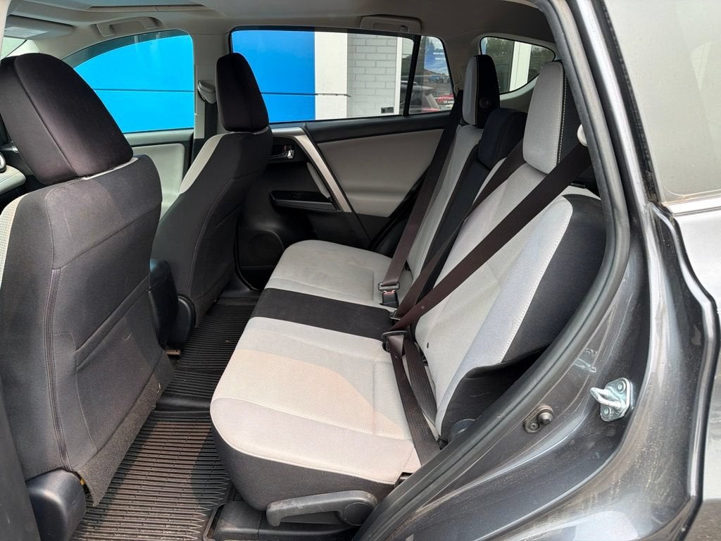 2017 Toyota RAV4 XLE
