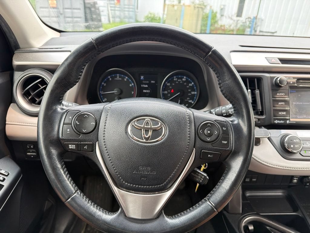 2017 Toyota RAV4 XLE
