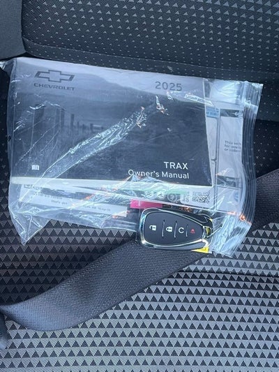 2025 Chevrolet Trax LT