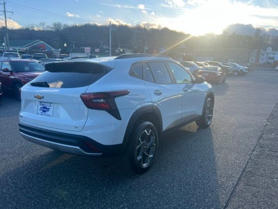 2025 Chevrolet Trax LT