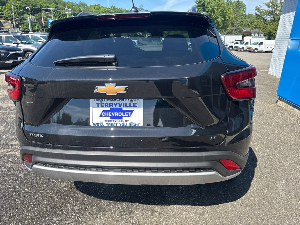 2026 Chevrolet Trax LT - Photo 8