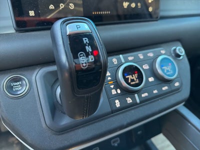 2023 Land Rover Defender X-Dynamic SE