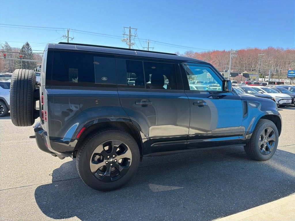 2023 Land Rover Defender X-Dynamic SE