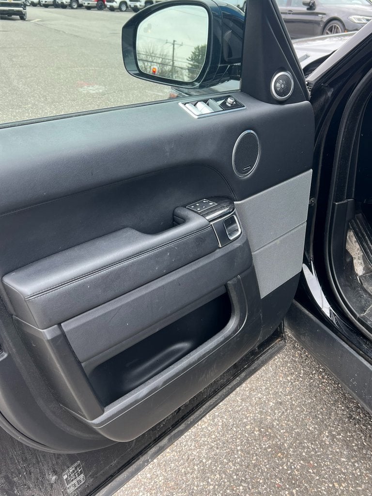 2020 Land Rover Range Rover Sport SE