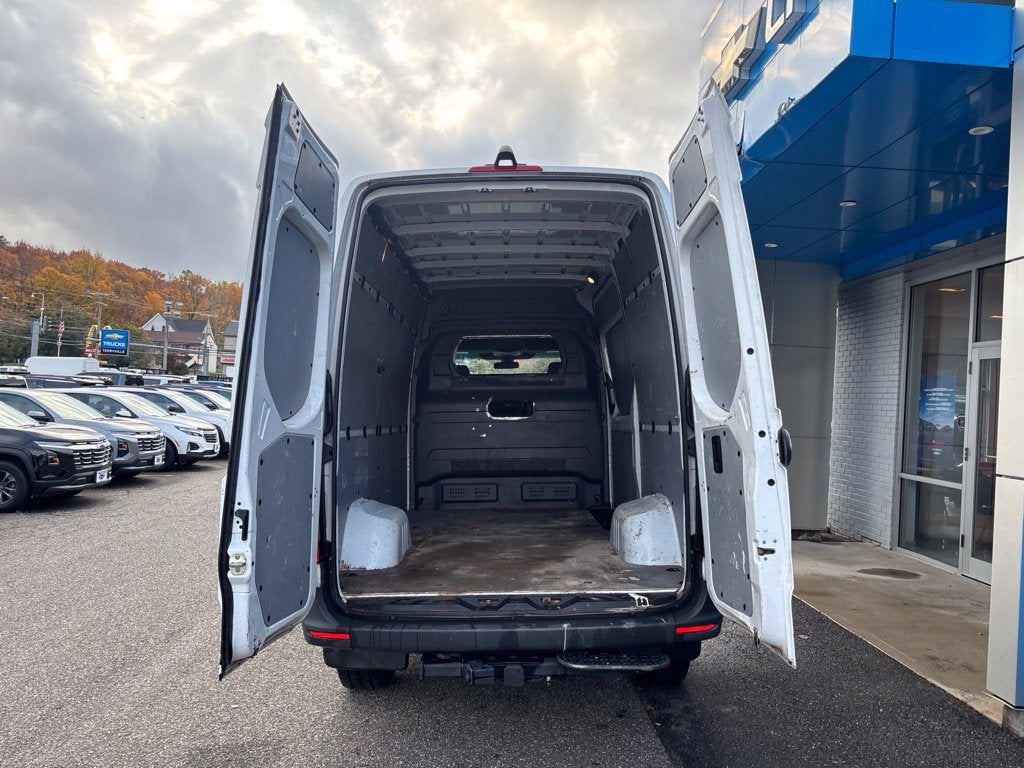 2024 Mercedes-Benz Sprinter Cargo Van 3500 Standard Roof I4 Diesel 144" RWD