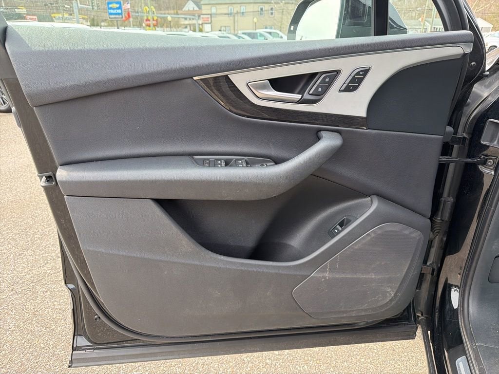 2019 Audi Q7 Premium