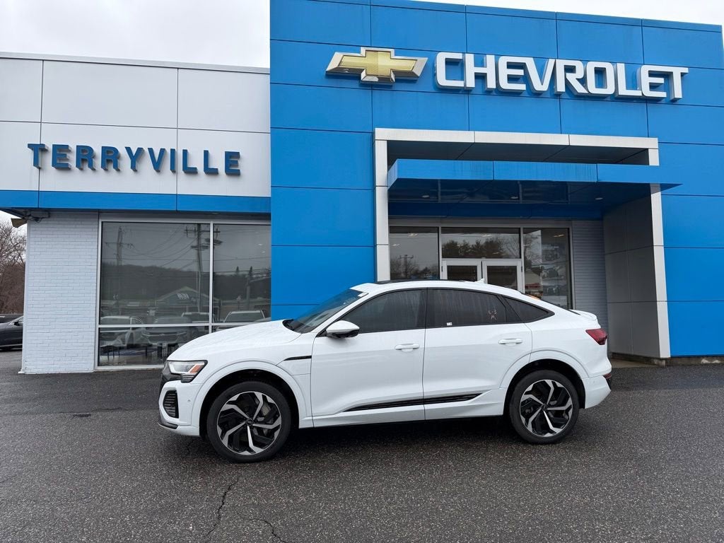 2024 Audi Q8 e-tron Sportback S line Premium Plus