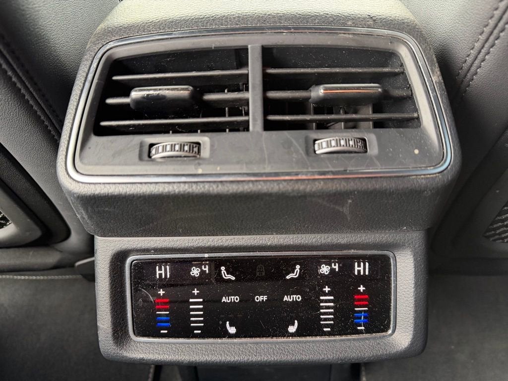 2024 Audi Q8 e-tron Sportback S line Premium Plus