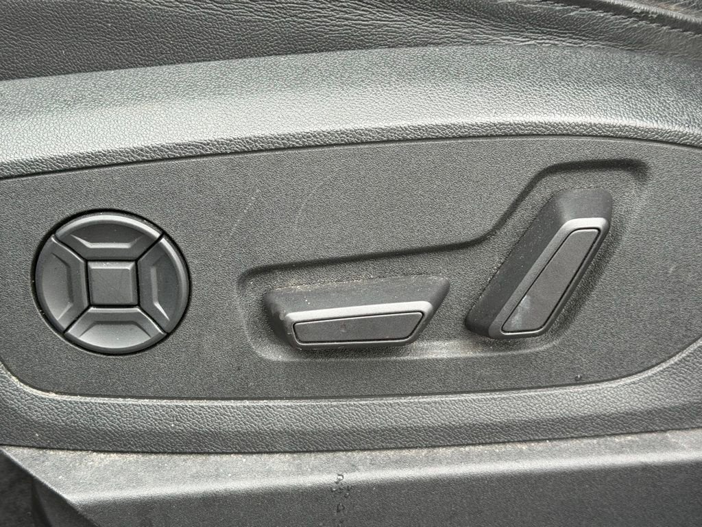 2024 Audi Q8 e-tron Sportback S line Premium Plus