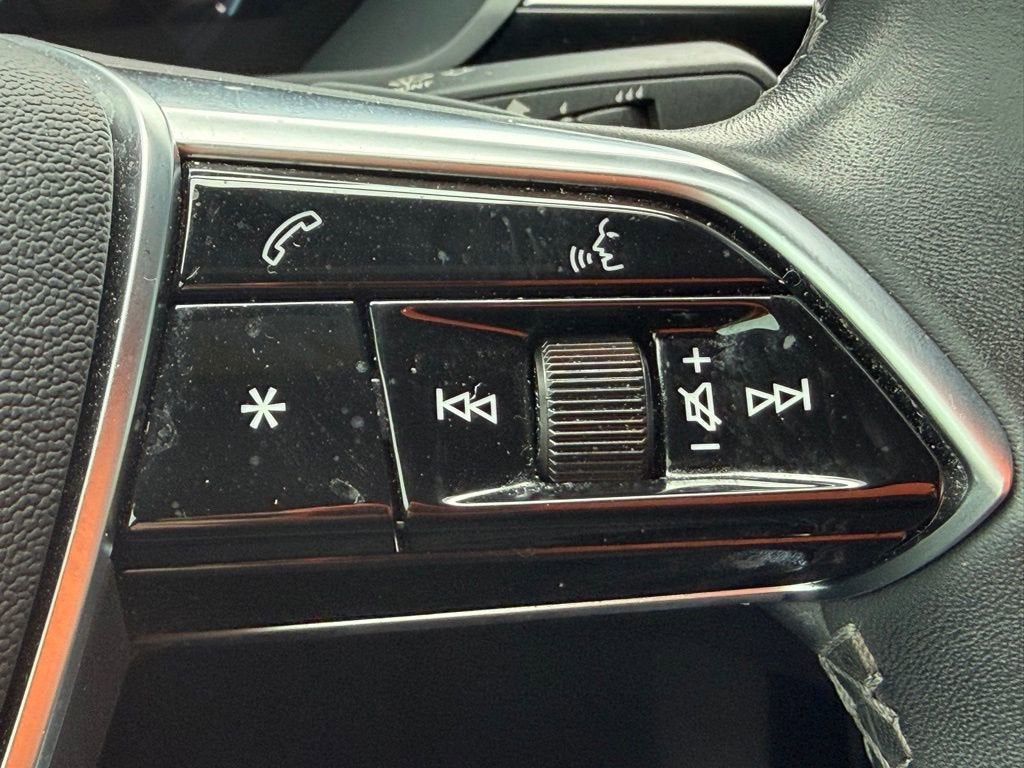 2024 Audi Q8 e-tron Sportback S line Premium Plus