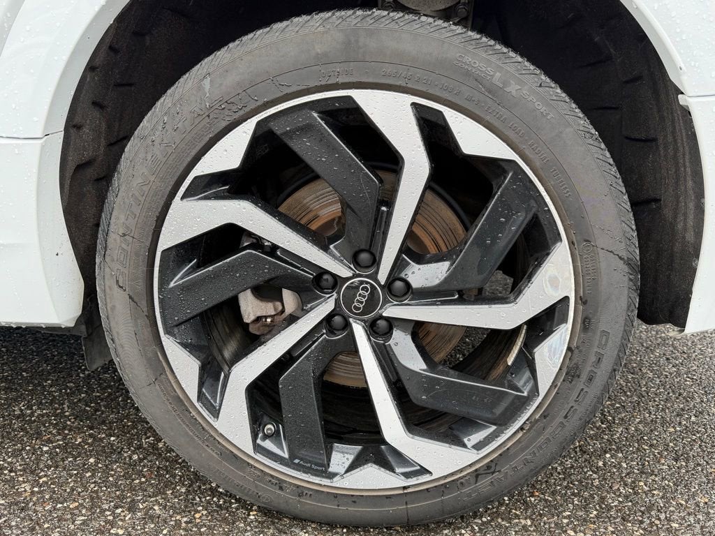 2024 Audi Q8 e-tron Sportback S line Premium Plus