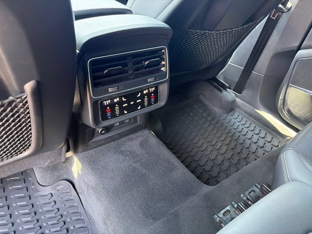 2021 Audi Q8 Premium Plus