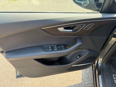 2021 Audi Q8 Premium Plus