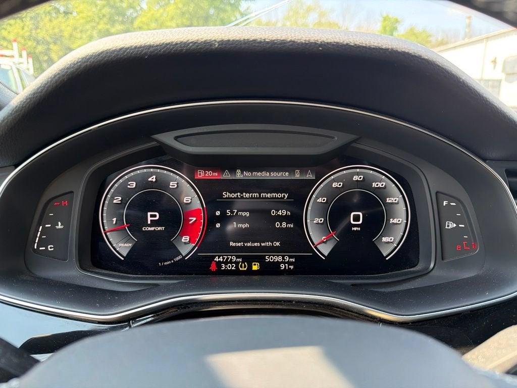 2021 Audi Q8 Premium Plus