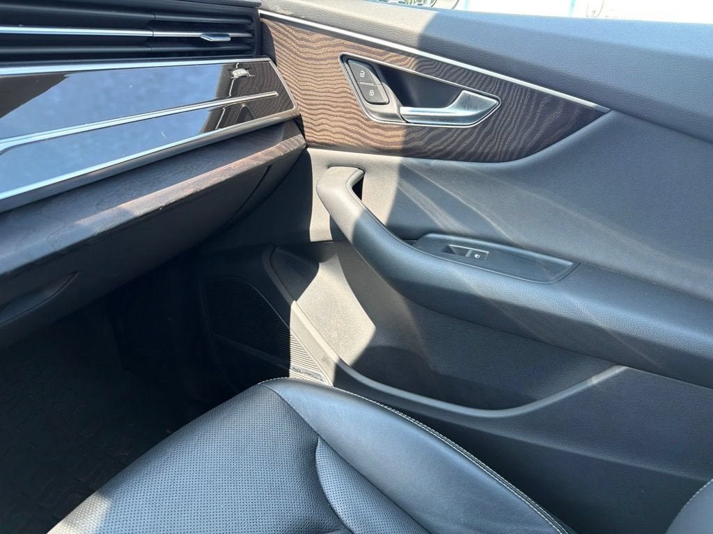 2021 Audi Q8 Premium Plus