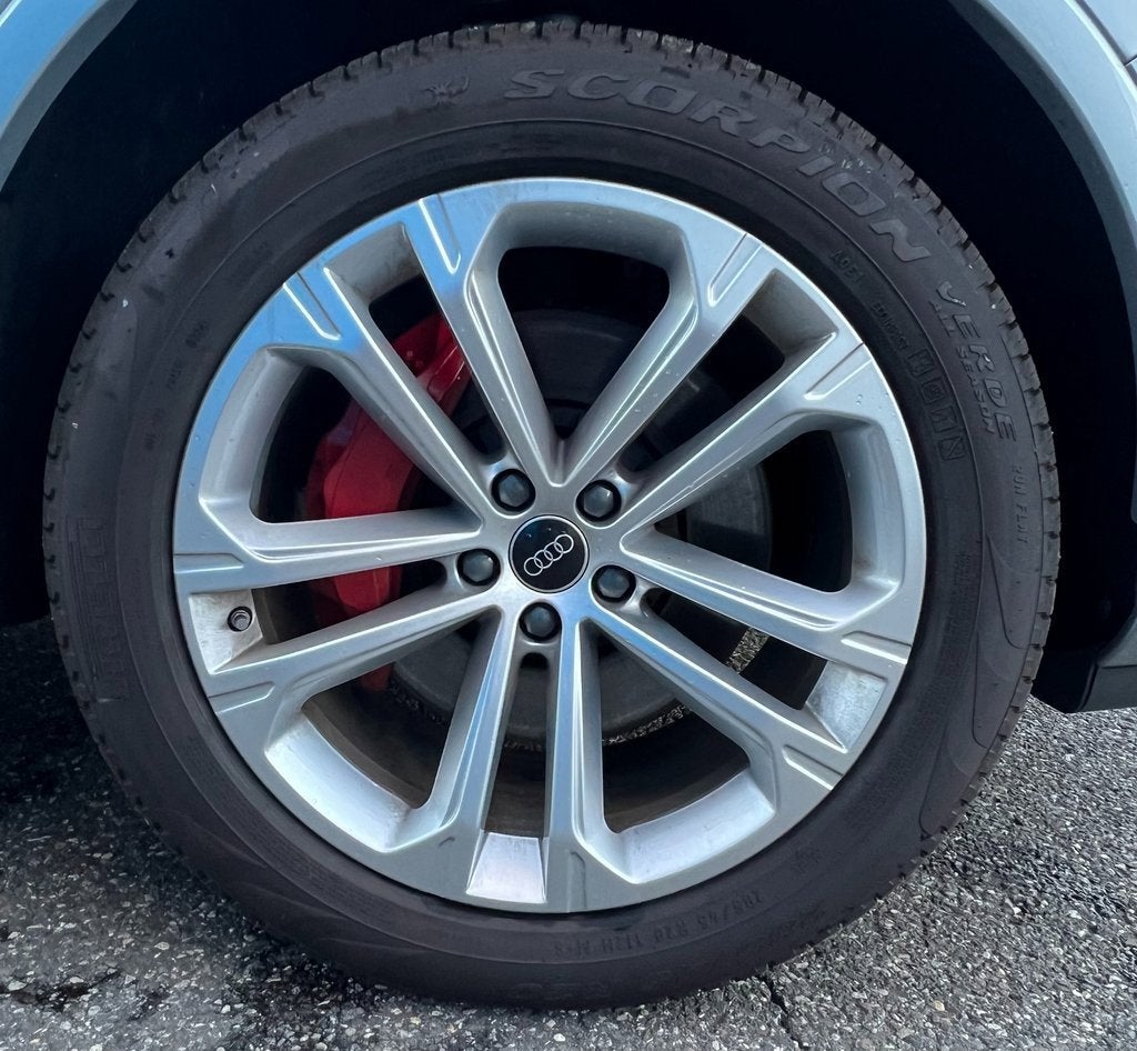 2025 Audi Q7 Premium Plus