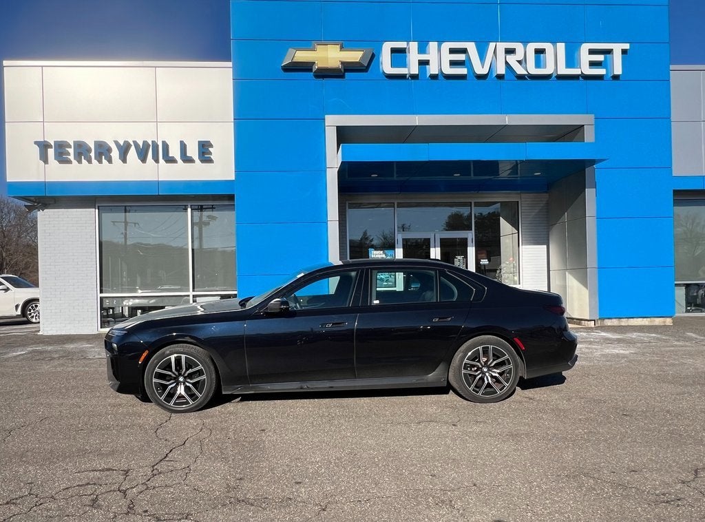 2023 BMW 7 Series 760i xDrive