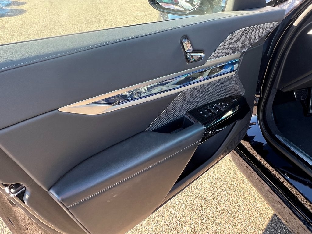 2023 BMW 7 Series 760i xDrive