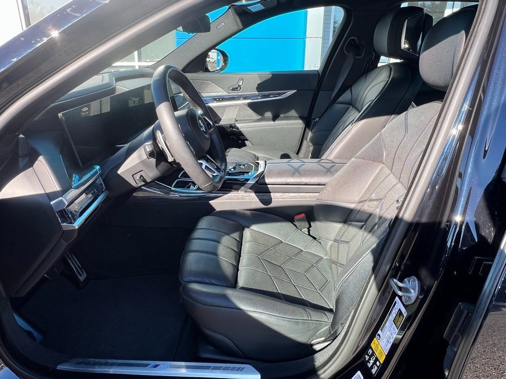 2023 BMW 7 Series 760i xDrive