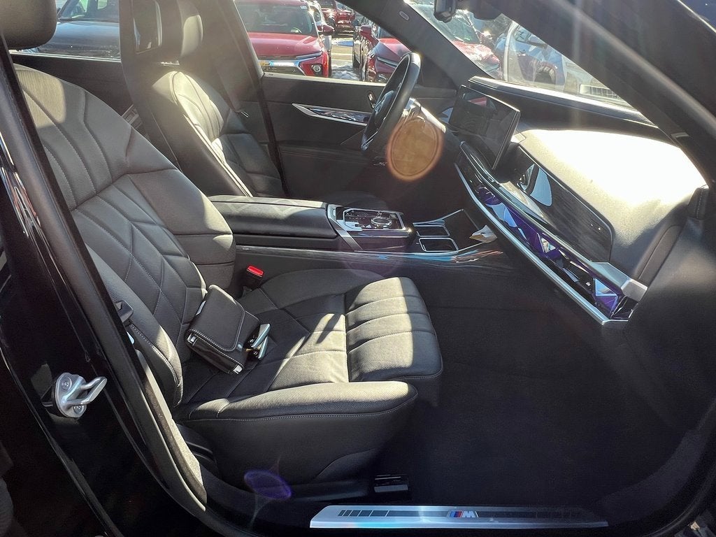 2023 BMW 7 Series 760i xDrive