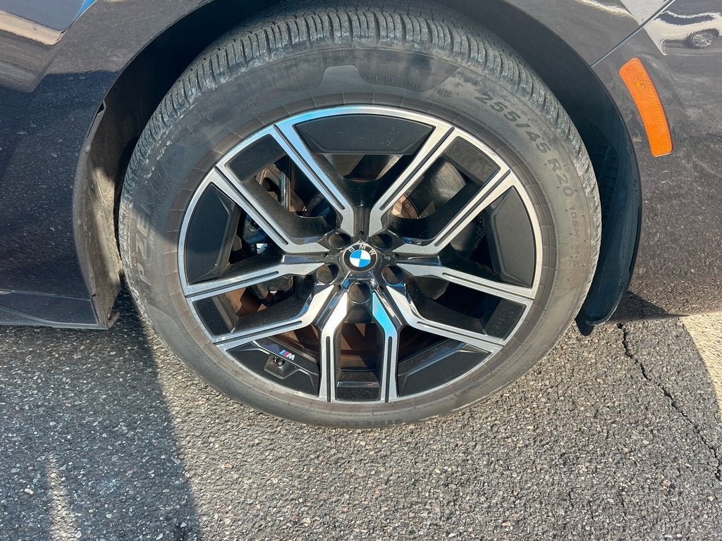 2023 BMW 7 Series 760i xDrive