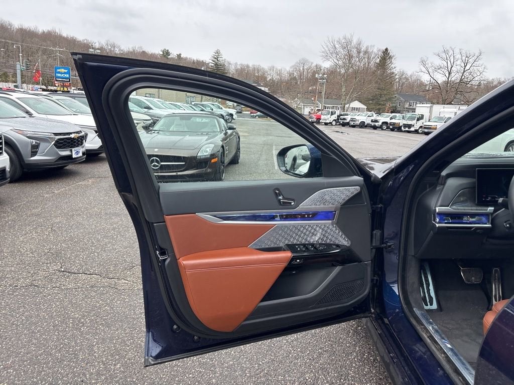 2023 BMW 7 Series 760i xDrive