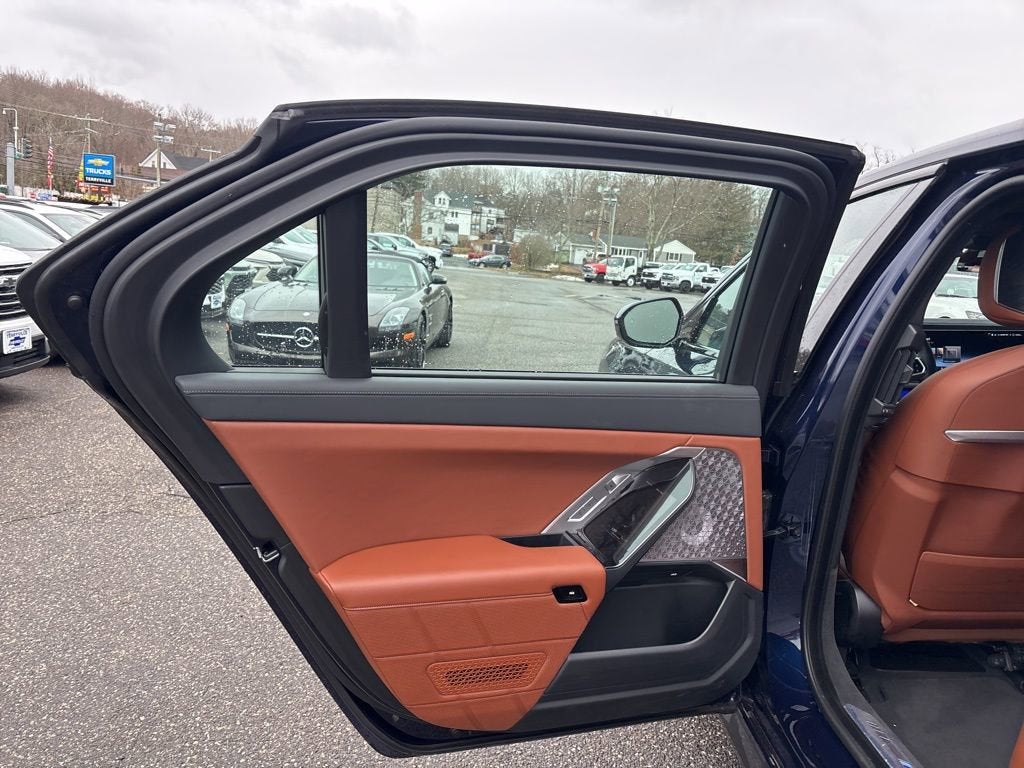 2023 BMW 7 Series 760i xDrive