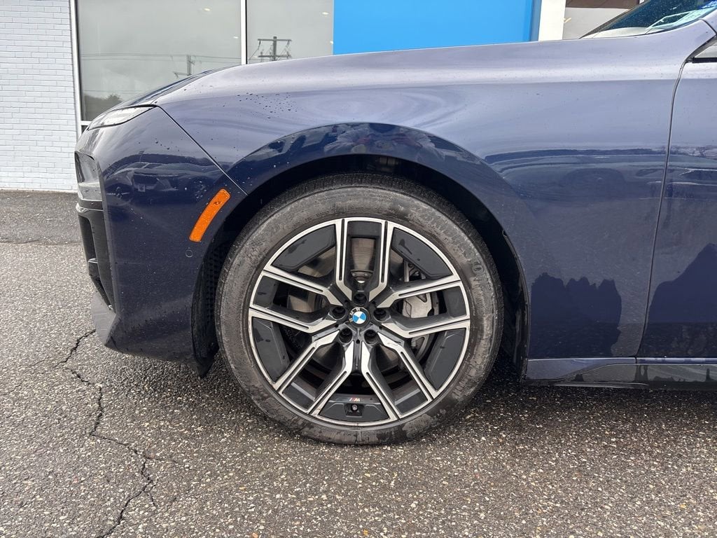 2023 BMW 7 Series 760i xDrive