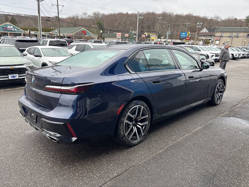 2023 BMW 7 Series 760i xDrive