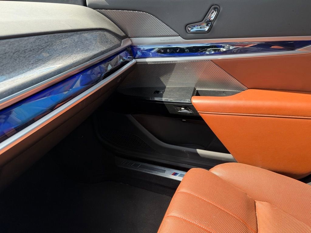 2023 BMW 7 Series 760i xDrive