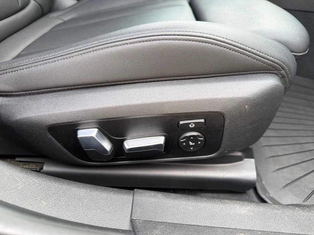 2019 BMW 3 Series 330i xDrive