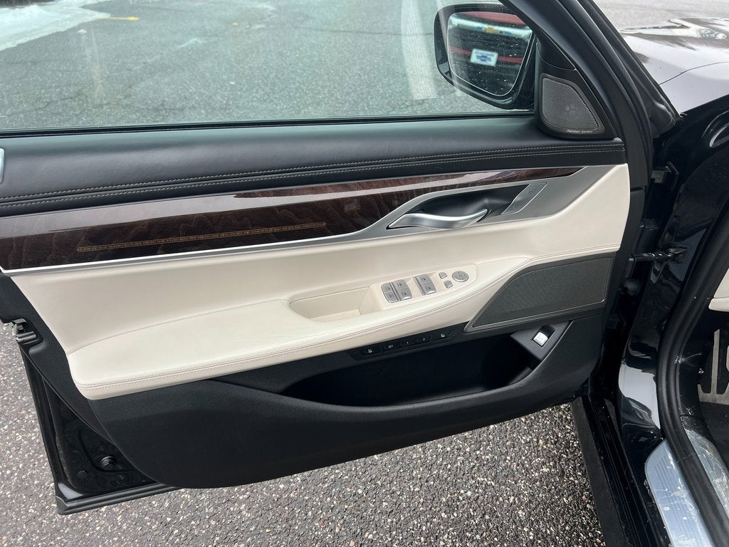 2022 BMW 7 Series 750i xDrive